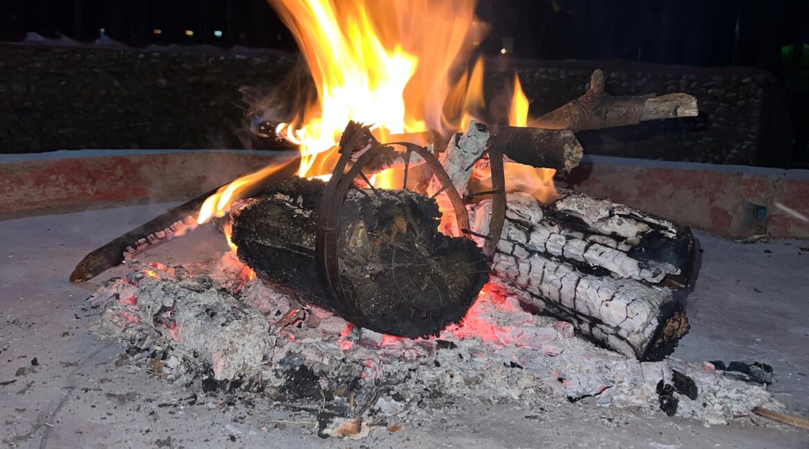 Night Bonfire & Maasai Dance Experience at Mara Sweet Acacia Lodge
