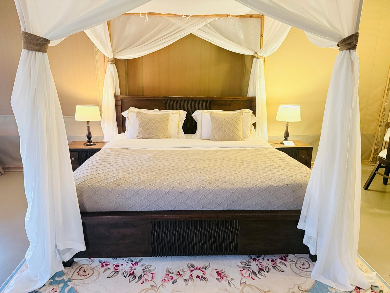  Luxury Tents